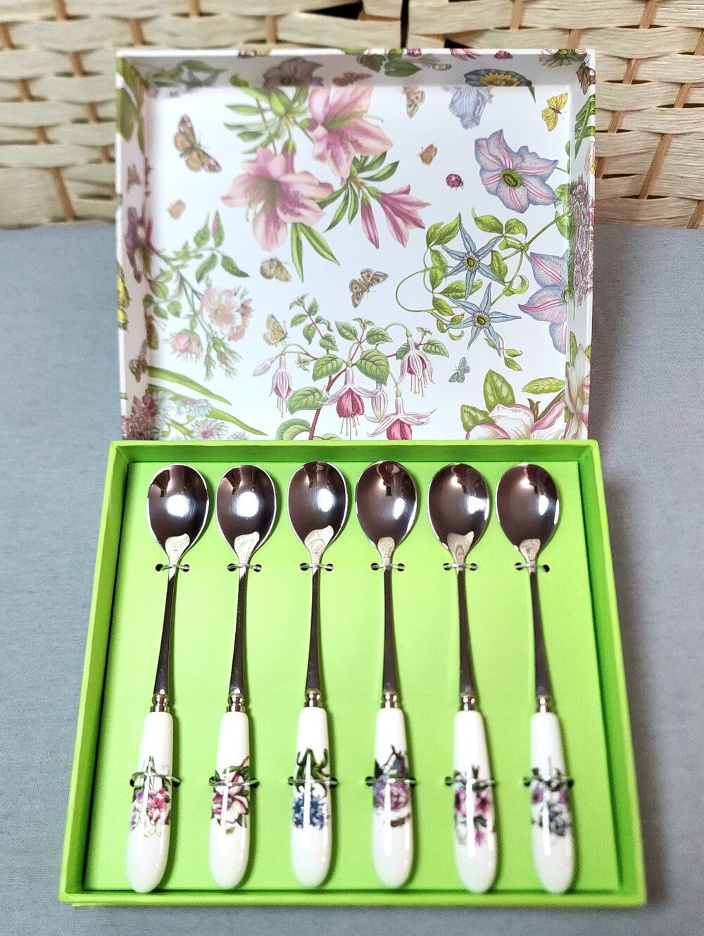 NIB Portmeirion Botanic Garden Teaspoons  Set of 6 Porcelain Handle